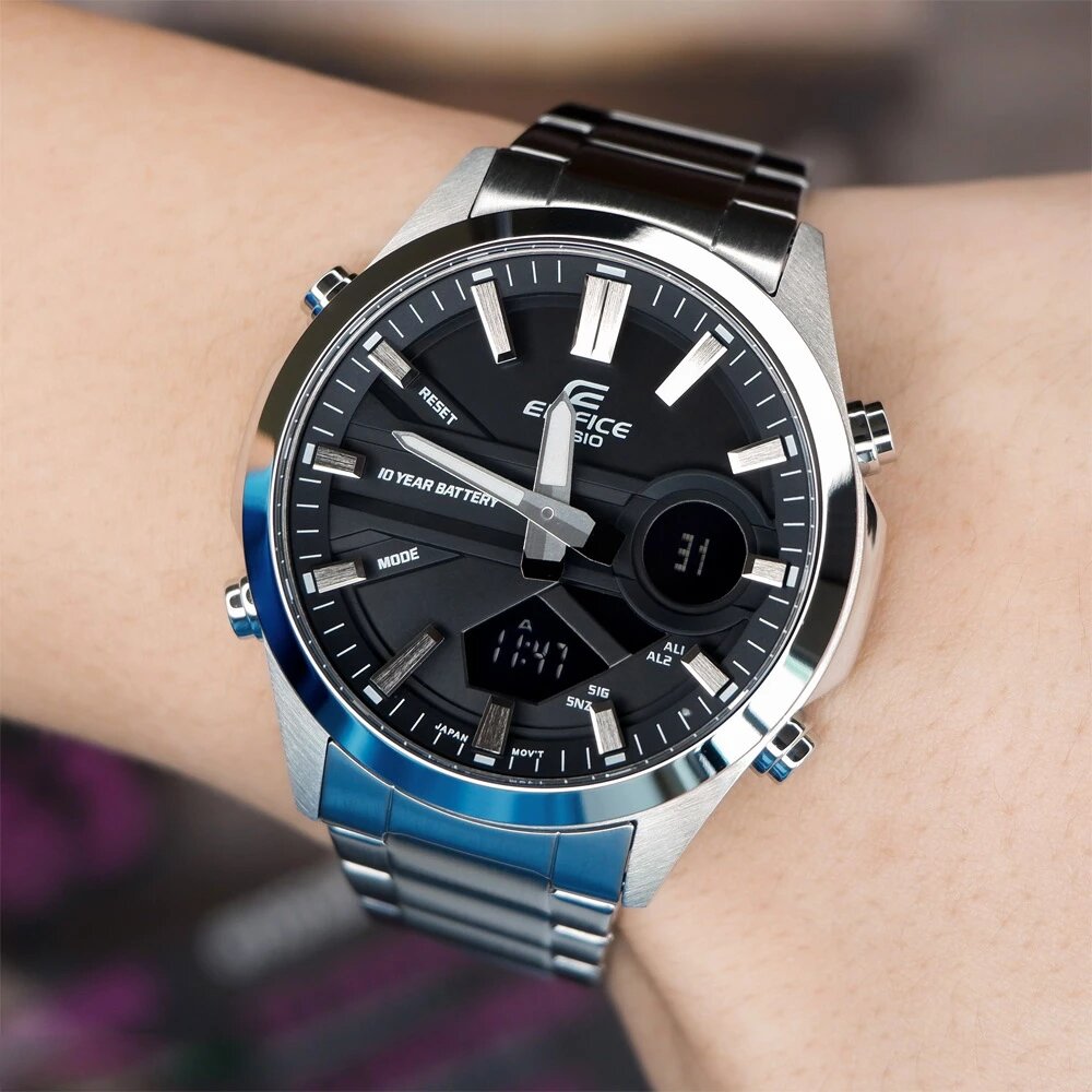 Корпус — прочный, циферблат — защищен