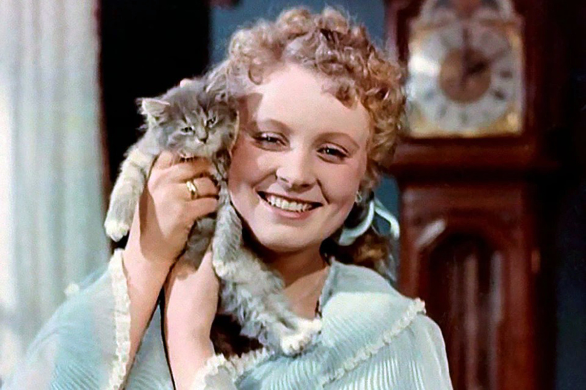 Кадр из фильма "Анна на шее"