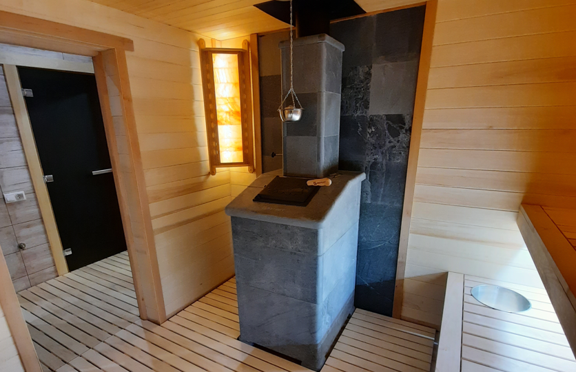 Какая печь лучше: чугунная или стальная?