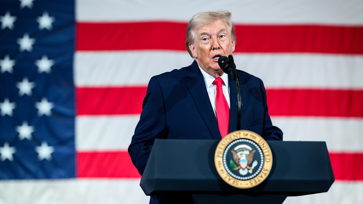   Official White House Photo by Daniel Torok