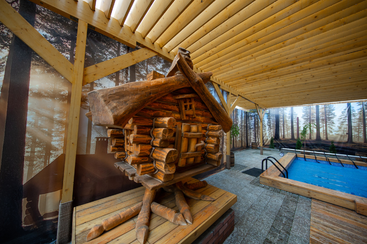 «Ты здесь не случайно»