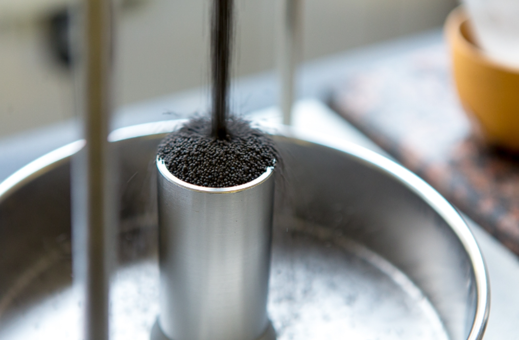    От прочности и однородности расклинивающего материала напрямую зависит экономическая эффективность разработки месторождения.​ Валентина