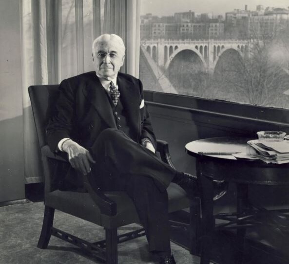 Барух, Рокфеллер, Ротшильд: как трое финансистов делили мир в XX веке?