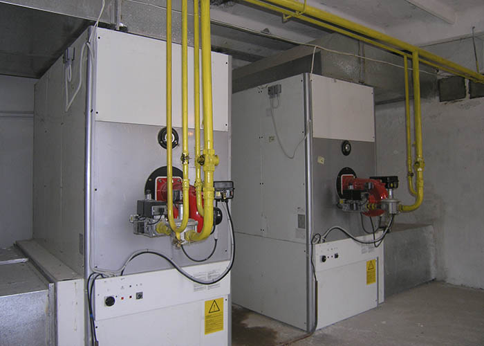 На фото теплогенераторы Blowtherm