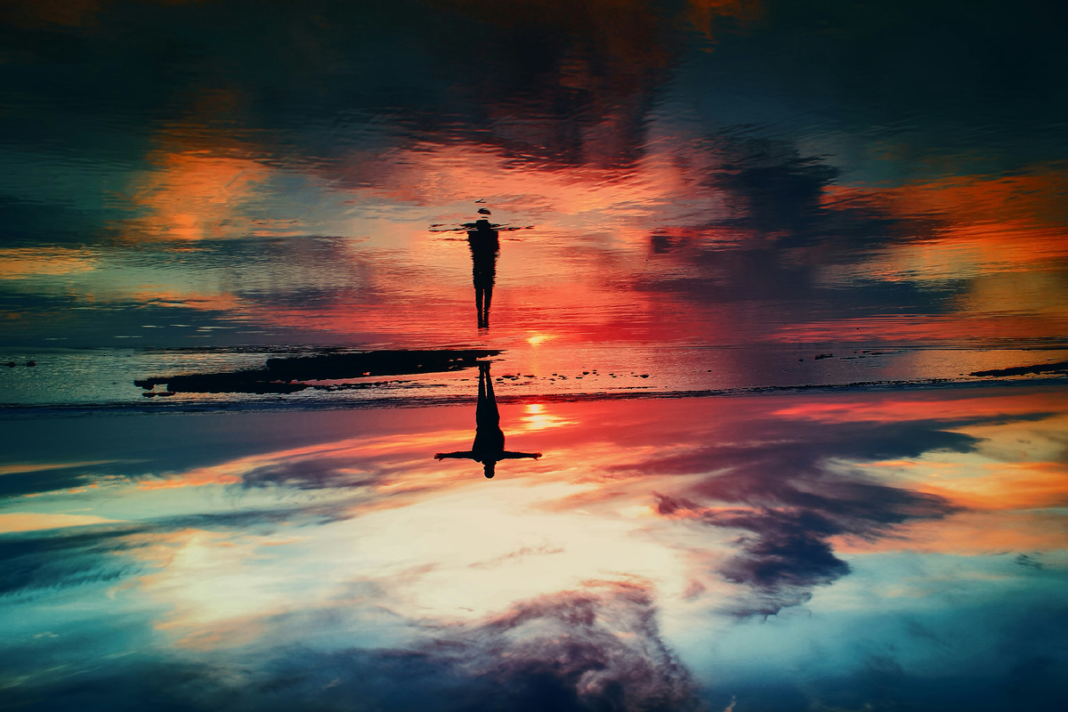 "Меня держала за ноги земля, Голая, тяжелая земля"(с) Фото: Unsplash