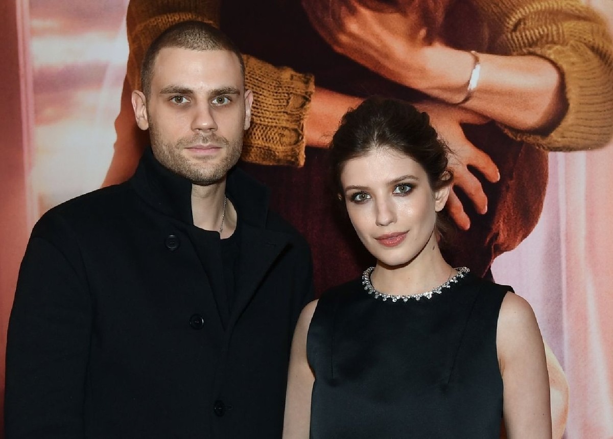    Дмитрий Ендальцев и Анна Чиповская (фото: РИА Новости / Екатерина Чеснокова)