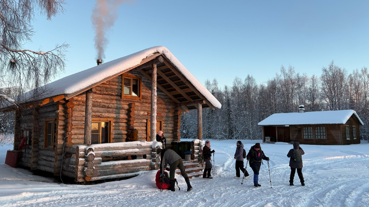 Вартиолампи 1, туристы собираются пешком на Киваккакоски