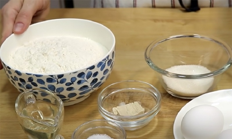 Нежные кружевные блины: почему блины на газировке стали любимым семейным рецептом