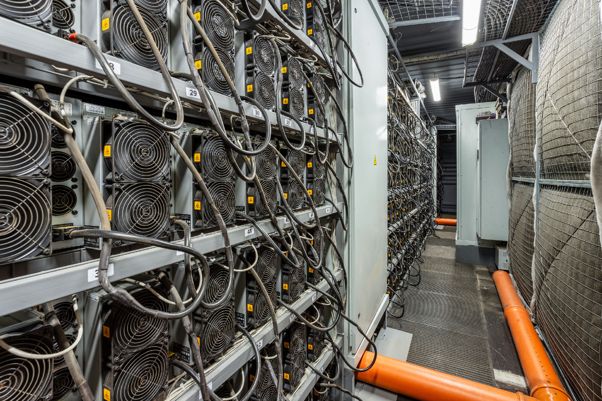 Майнинг-центр АО ЭВИ Глобал Групп. Красноярск