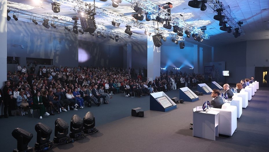    Глава ДНР выступит на всероссийском жилищном конгрессе в Петербурге Автор фото: Елена Дейно