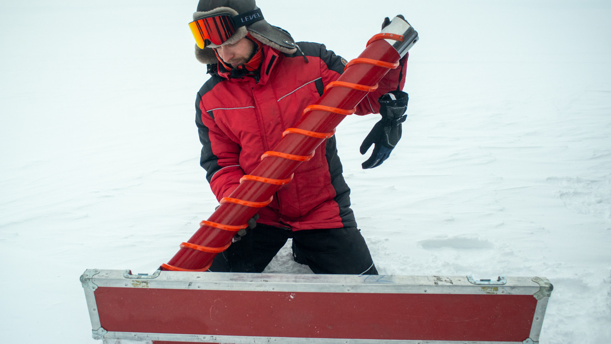 В ходе экспедиции ученые стремятся понять, как меняется климат на архипелаге, изучить арктическую биоту и ландшафты. Фото: Вадим Штрик / GeoPhoto
