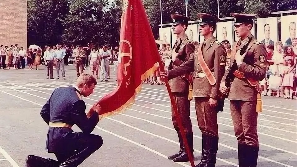 Служу Советскому Союзу!