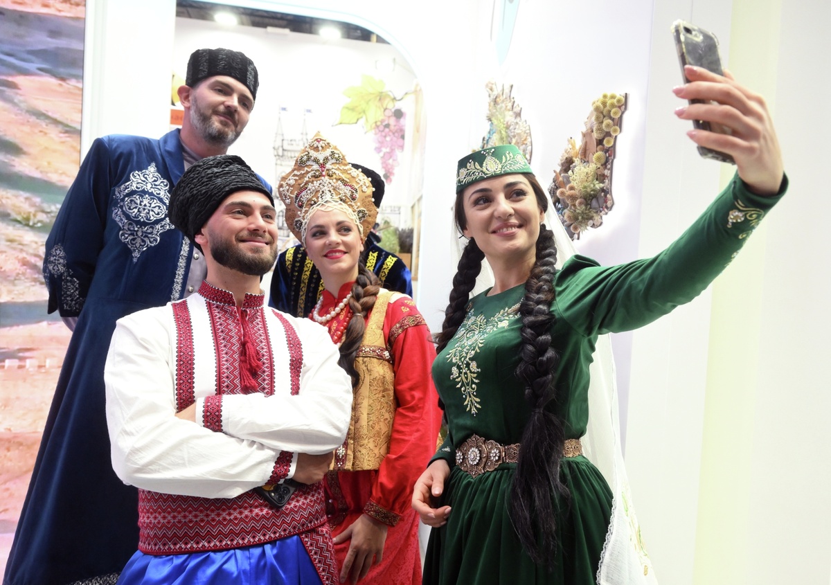    Москва ВДНХ выставка-форум "Россия" Крым народы России (фото: РИА)