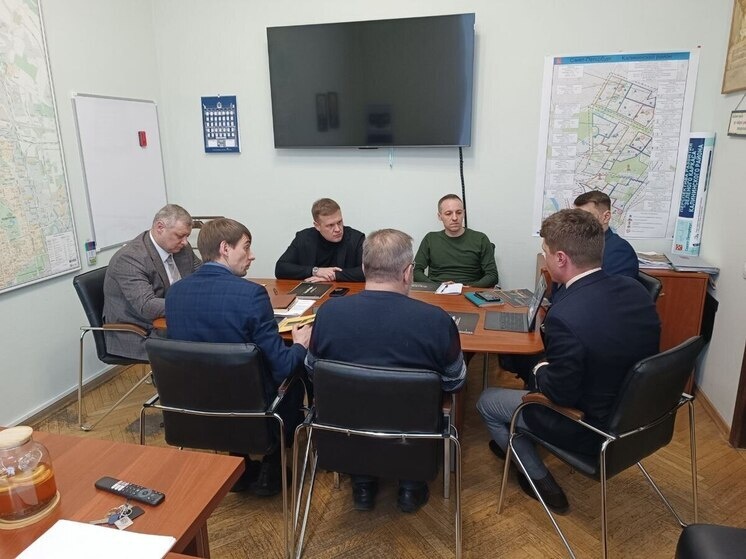     Световая «зебра» появится на нерегулируемых переходах на пересечении площади Ленина с Арсенальной набережной. Фото: пресс-служба Комитета по транспорту