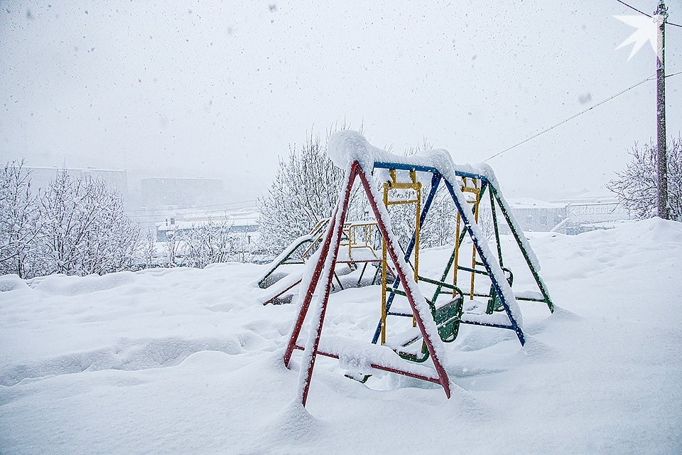    По Мурманской области ожидается местами снег различной интенсивности, температура воздуха существенно не изменится. Антон ЗАБИРОВ