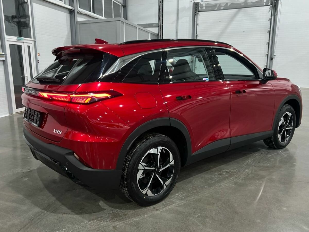 Минус 730 000 рублей: подешевел модный кроссовер российского производства. Источник иллюстрации - auto.ru