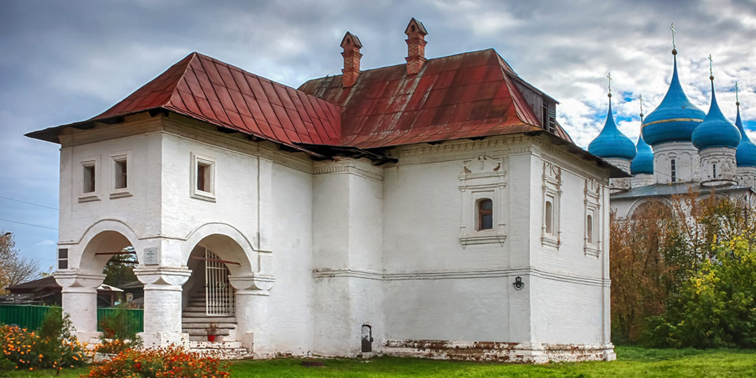 7 атмосферных малых городов России, где время словно остановилось