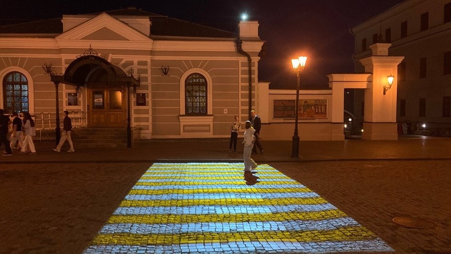    Пример подсвеченного пешеходного перехода в Казани Автор фото: "Деловой Петербург"