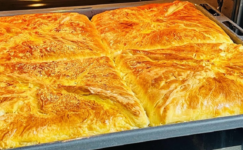 Бесподобные грузинские хачапури: раскрываем секрет нежной слоеной лепешки