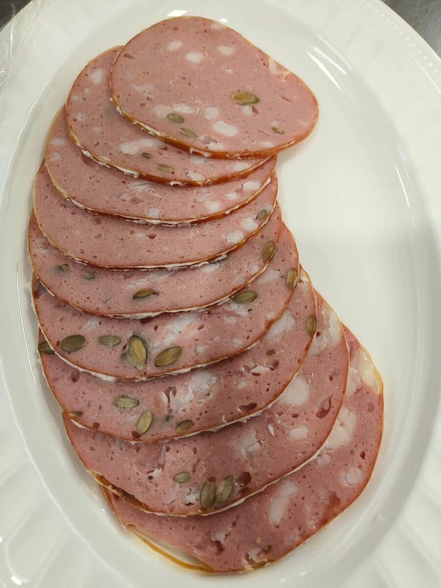 Мортаделла с тыквенными семечками по рецептуре Сибирской школы мясоделия #Мясотема 