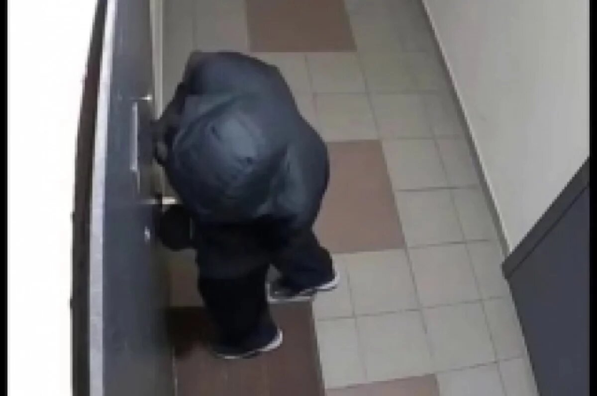    На Кубани мужчина обокрал квартиры спустя день после освобождения из тюрьмы