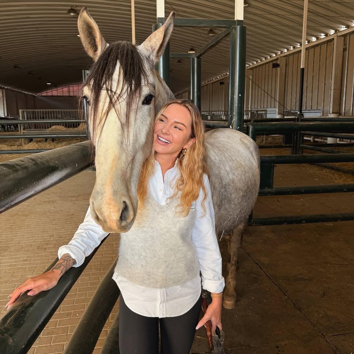    Анна Asti Социальные сети