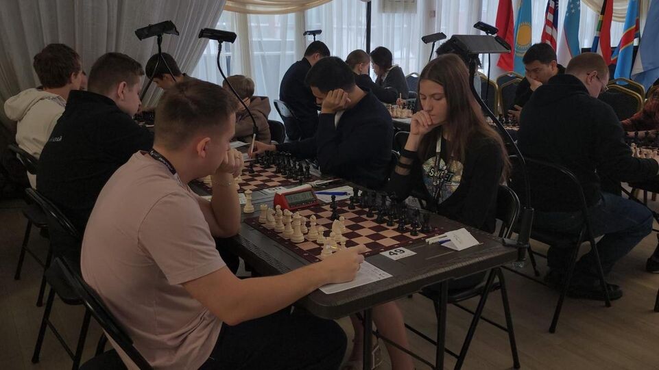     REGIONS / Кристина Ларина