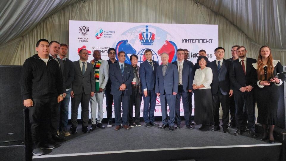     REGIONS / Кристина Ларина