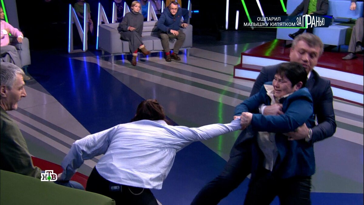    «Сейчас прибью!»: героиня шоу устроила драку в студии НТВ