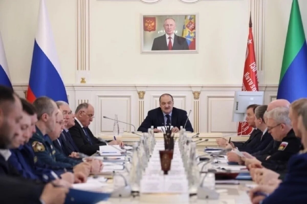    Меликов: парень при ЧС на нефтебазе Дагестана погиб из-за преступных людей