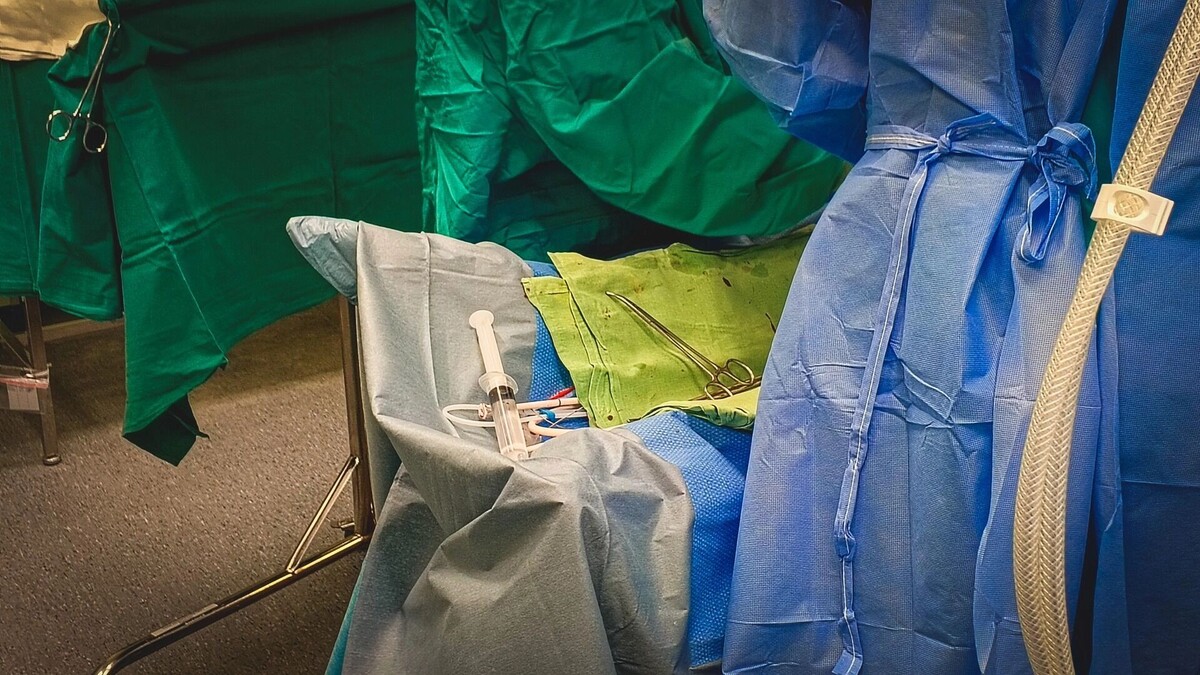    Семья вынуждено обратилась за сложнейшей операцией за границу   1MI