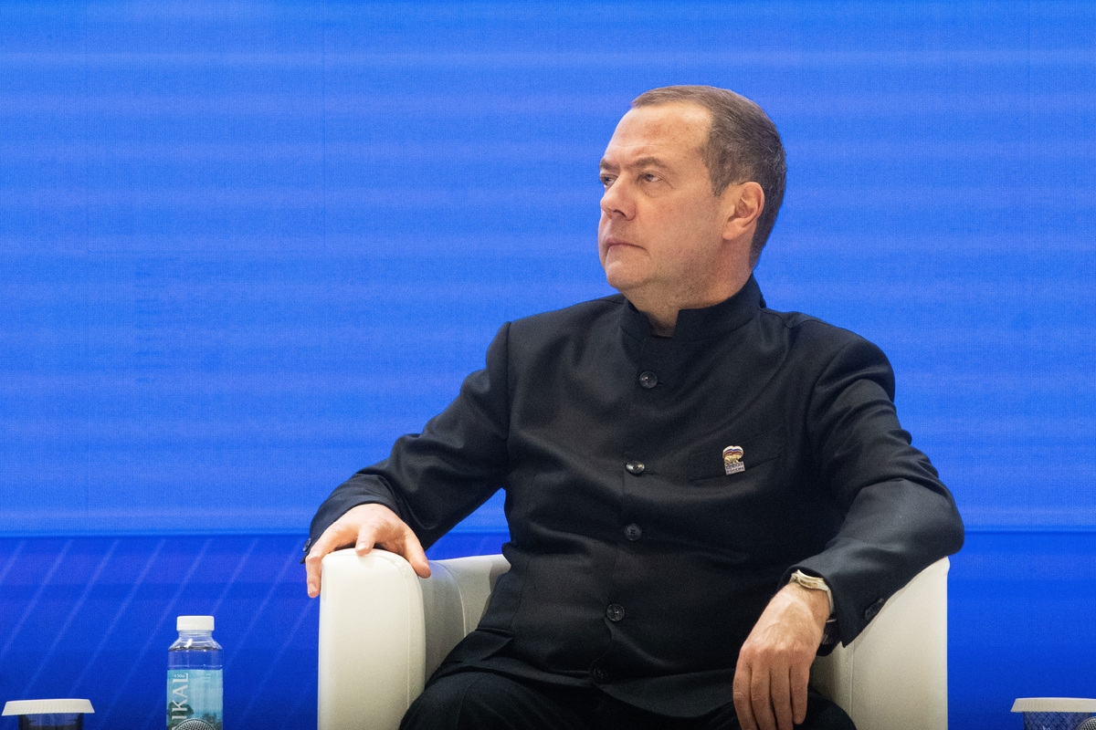    Дмитрий Медведев 2025 GLP