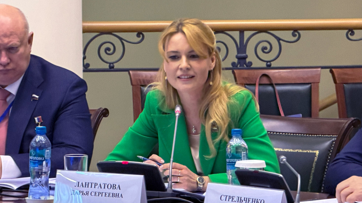   Читайте также: Дарья Лантратова: Россия не лезет со своим уставом и уважительно относится к выборам в других странах (видео). Источник фото: Союз журналистов СНГ.