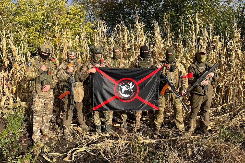    "Буран" - это уже не просто добровольцы, а профессионалы, прошедшие через множество сражений. / Добровольческий отряд "Буран"