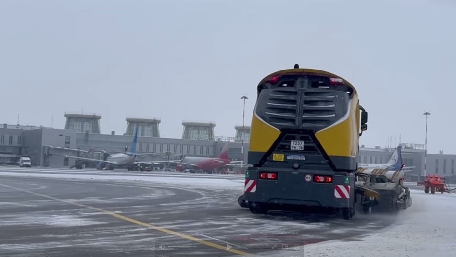    Расчистка полос в Пулково 19 февраля 2026 года Автор фото: Пресс-служба аэропорта Пулково