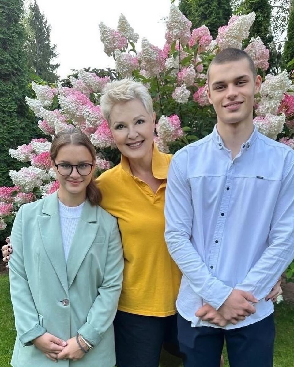 Маргарита Суханкина с приемными детьми.