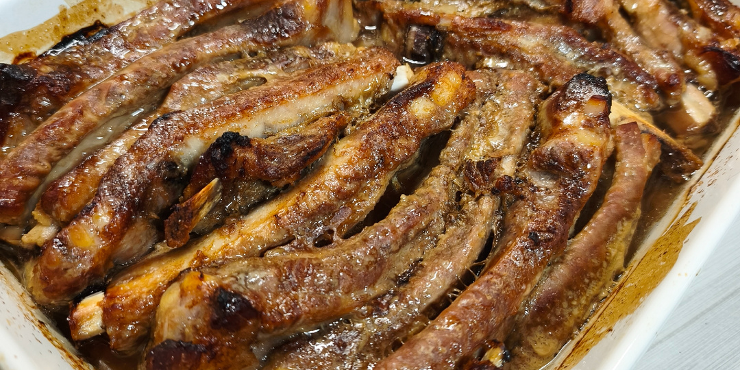 Как замариновать свиные рёбра