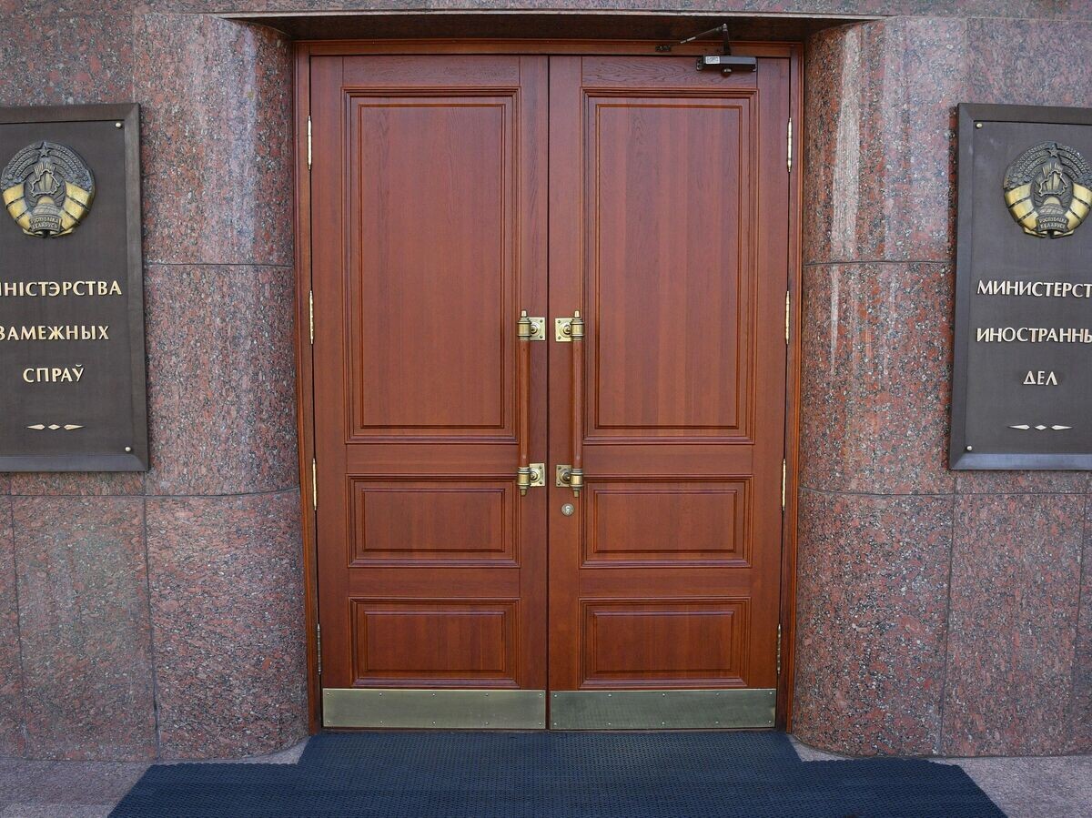    Вход в здание МИД Белоруссии в Минске | © Sputnik / Виктор Толочко