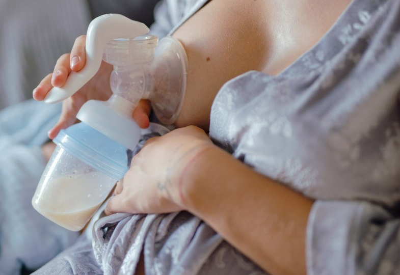 Нужно ли сцеживаться после каждого кормления?