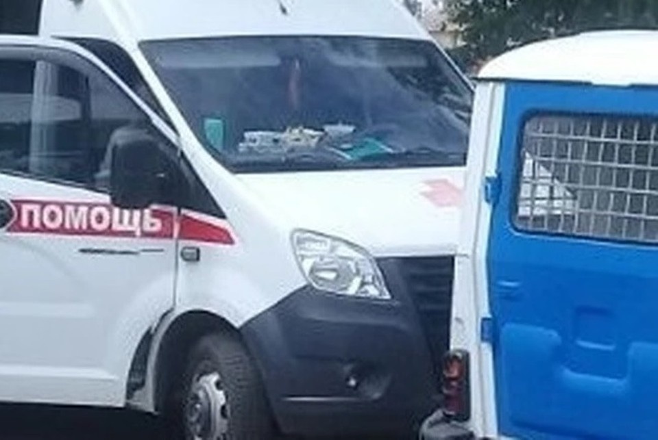    Пострадавших на «скорой» доставили в Грайворонскую ЦРБ. Алексей СЕРГУНИН