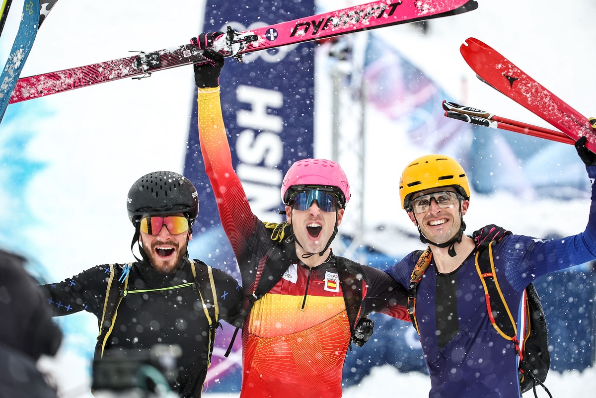    Никита Филиппов (Россия) (серебро), Ориоль Кардона Коль (Испания) (золото) и Тибо Ансельме (Франция) (бронза) (слева направо) после соревнований./Михаил Терещенко/ТАСС