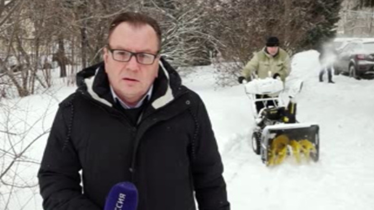    Курск пережил очередной снежный день с температурным перепадом