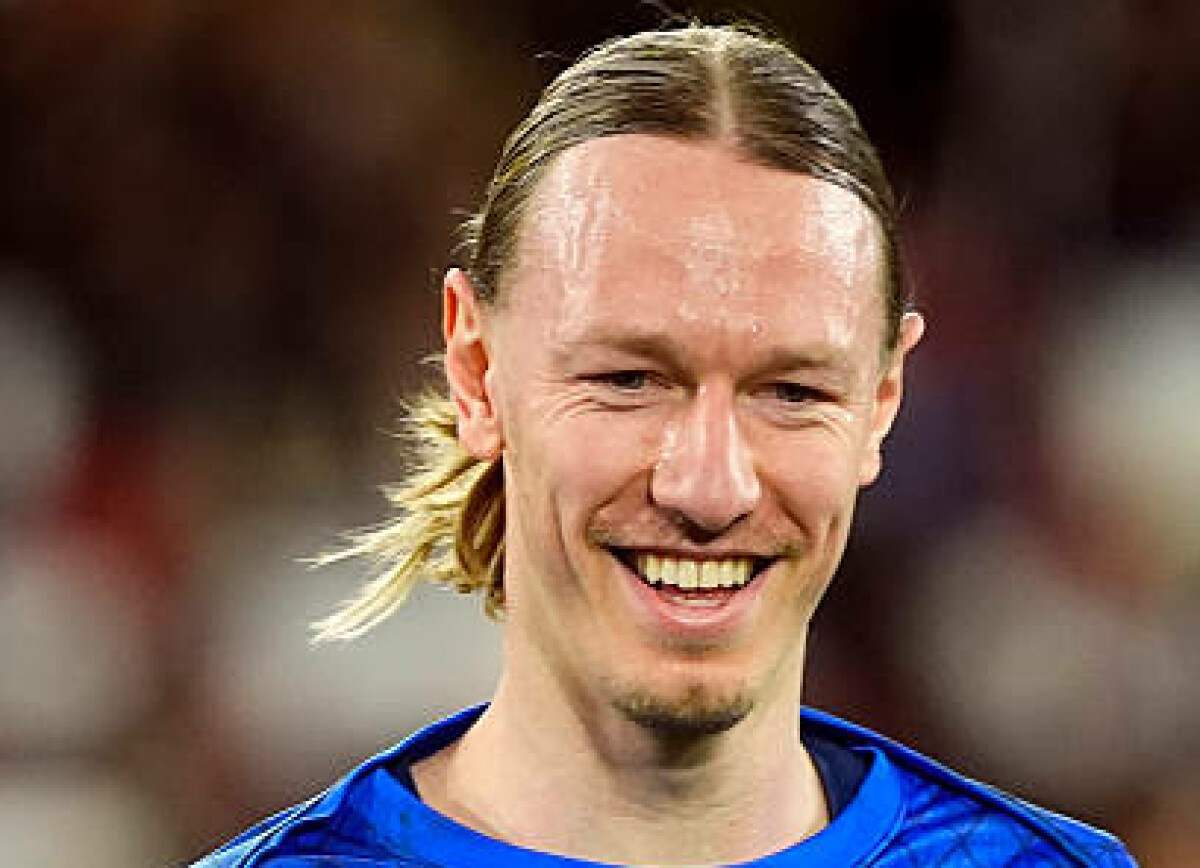     В Париже об отношении Сафонова к своему статусу в «ПСЖ»: имея преимущество над Шевалье, он не считает себя №1