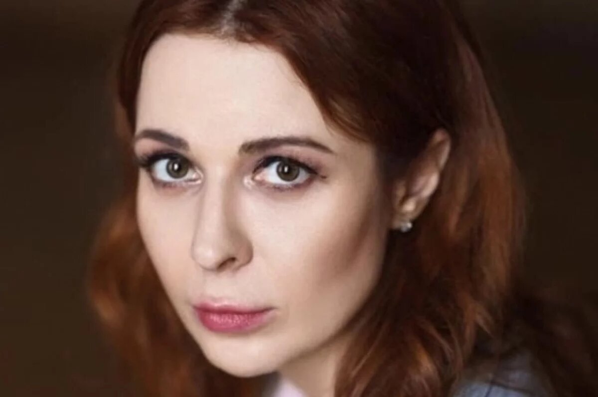    Ахмедова: одной из причин конфликта стал пробел в образовании Зеленского