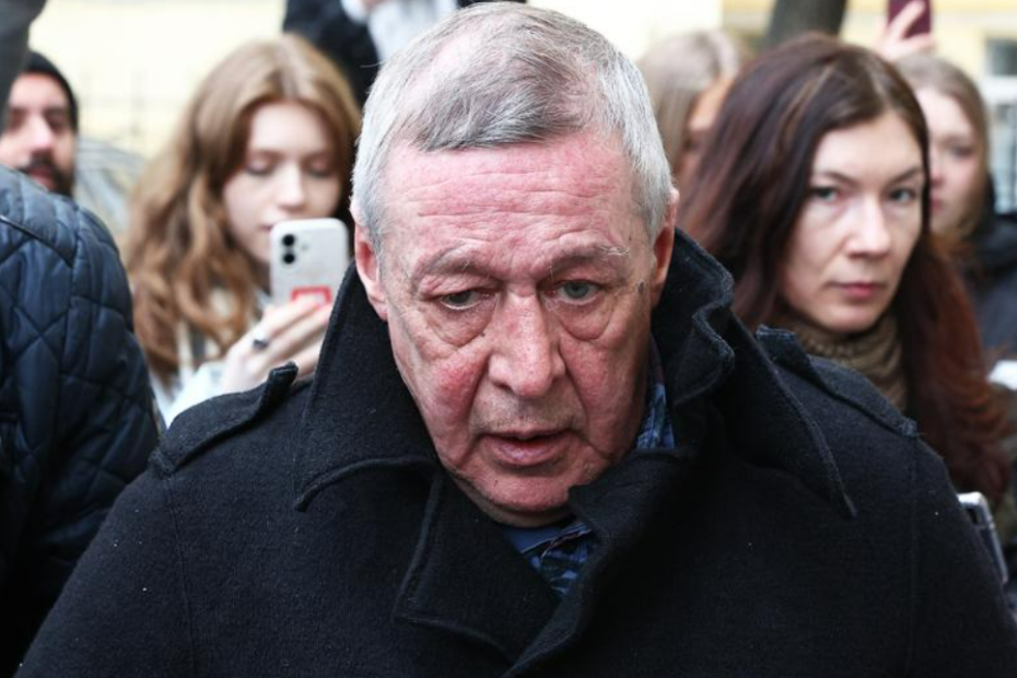 Михаил Олегович Ефремов — советский и российский актёр театра, кино, телевидения, озвучивания и дубляжа, сценарист, театральный режиссёр и телеведущий. Фото из доступных источников интернета.