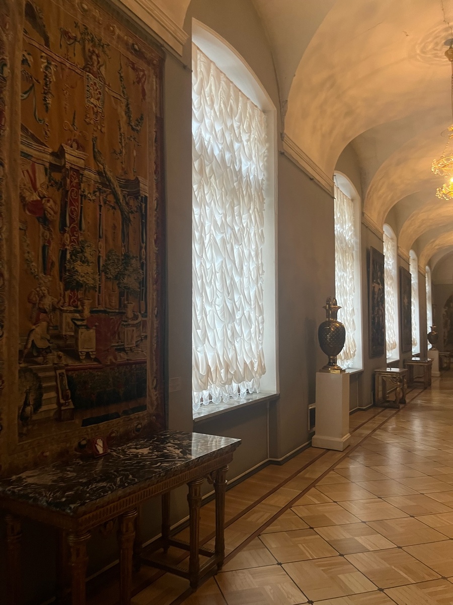 Министерский коридор в Зимнем дворце. Фото автора.