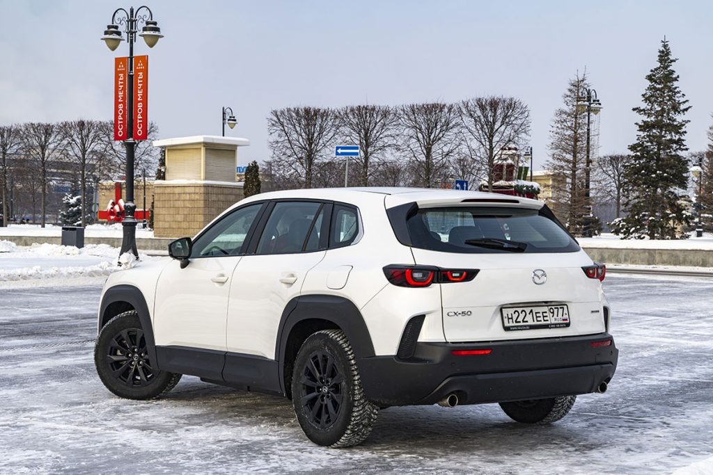 Шины с посадочным диаметром 17 дюймов позволят серьезно сэкономить. Да и жесткость подвески до некоторой степени компенсируют.