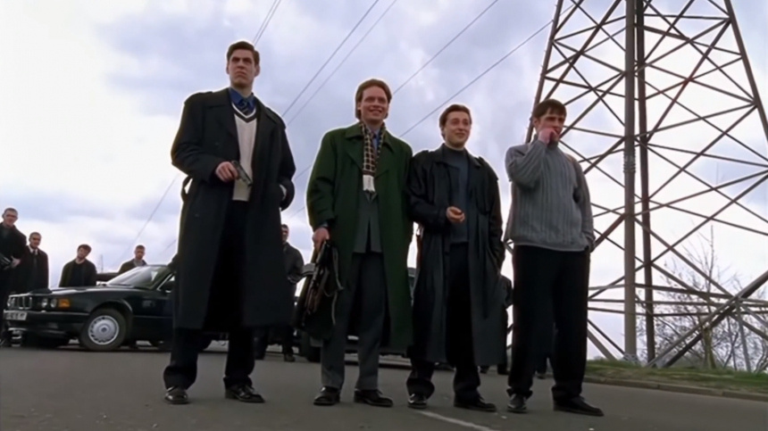    Фото: Кадр из сериала «Бригада», реж.: Алексей Сидоров, 2002г.