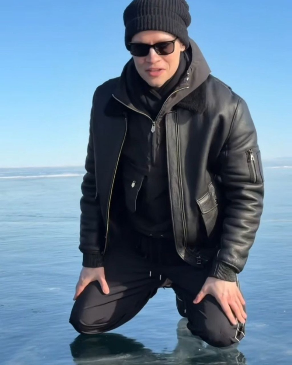 Зато троллям совершенно не интересно, какая там в Байкале по вкусу вода. Они водой не увлекаются.