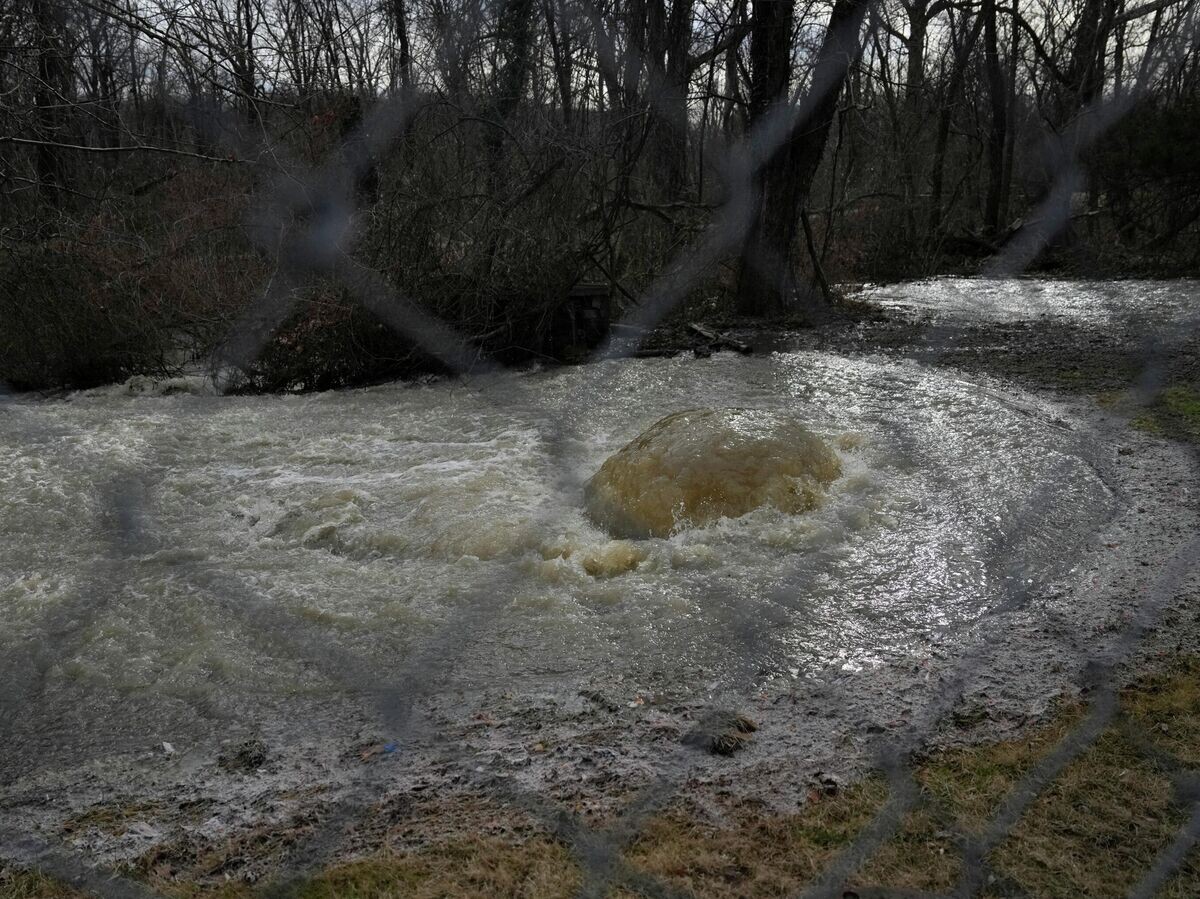    Прорыв канализационной трубы в округе Монтгомери в штате Мэриленд | © REUTERS / Leah Millis